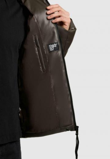 Зимняя куртка