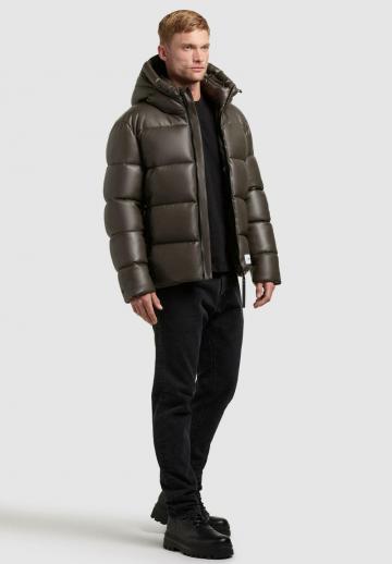 Зимняя куртка