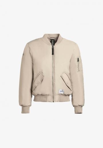 Куртка с накладнымит карманами