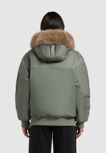 Зимняя куртка