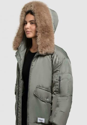 Зимняя куртка