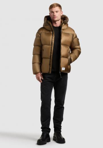 Зимняя куртка