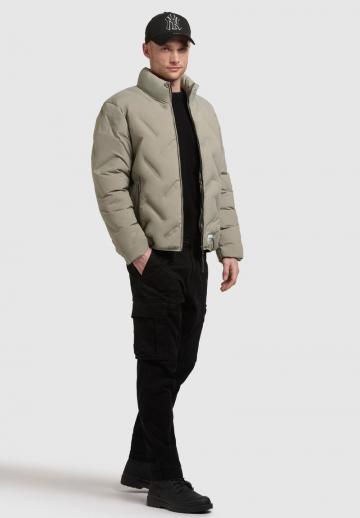 Зимняя куртка