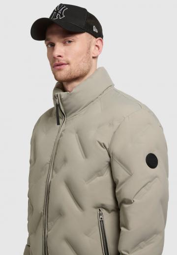 Зимняя куртка