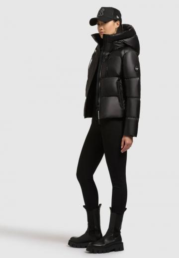 Зимняя куртка