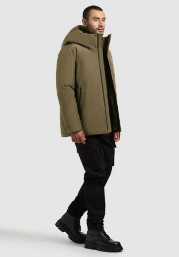 Зимняя куртка