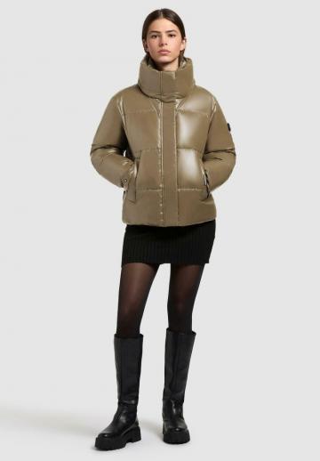 Зимняя куртка