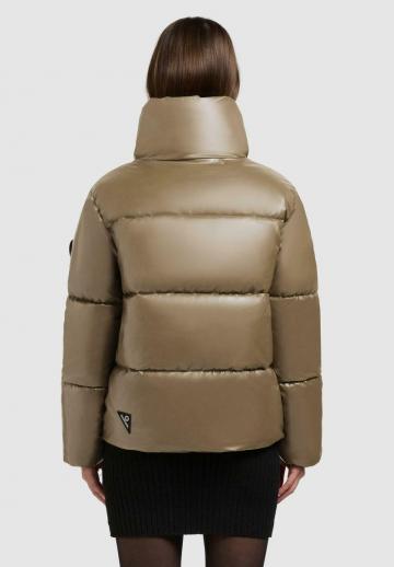 Зимняя куртка