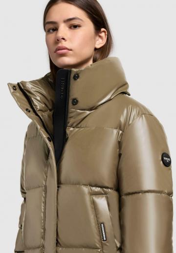 Зимняя куртка