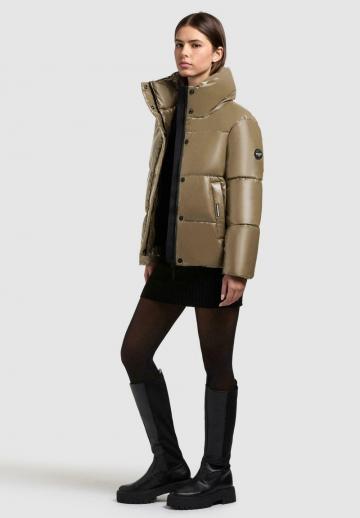 Зимняя куртка