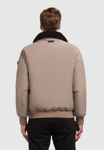 Зимняя куртка