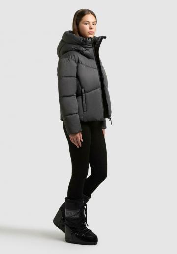 Зимняя куртка