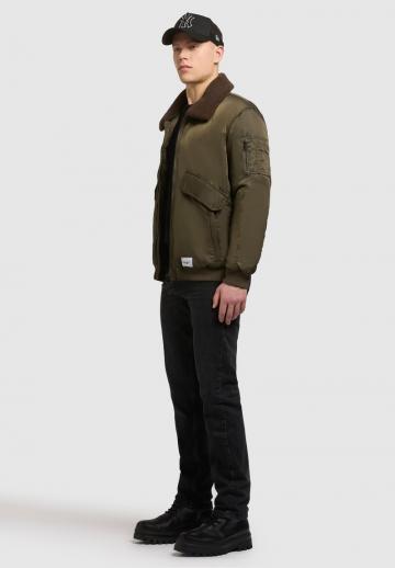 Зимняя куртка