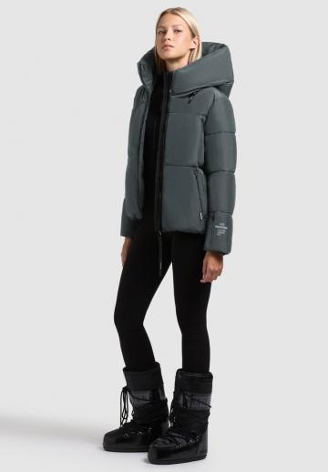 Зимняя куртка