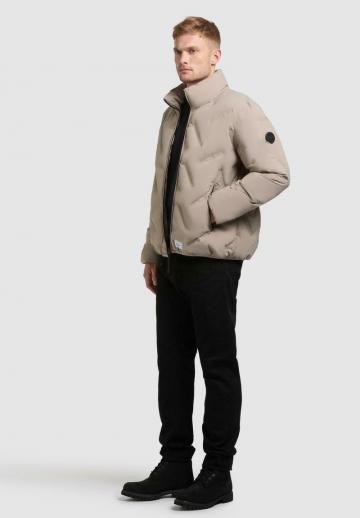 Зимняя куртка