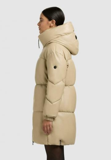 Пальто из искусственной кожи