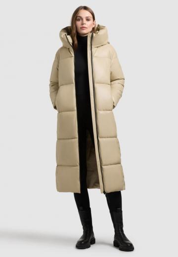 Пальто из искусственной кожи