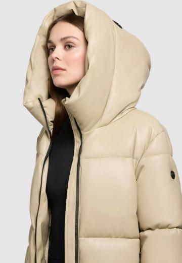 Пальто из искусственной кожи