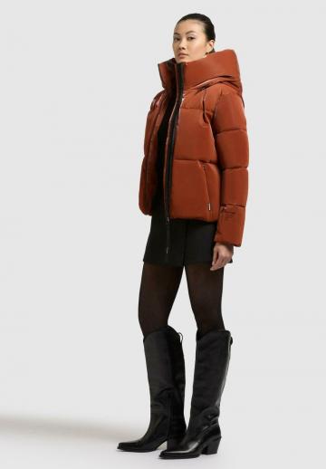 Зимняя куртка