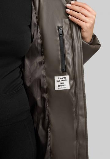 Пальто из искусственной кожи