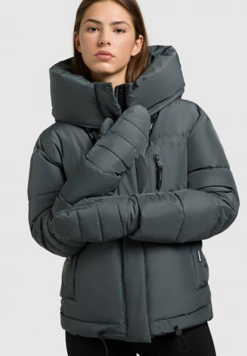 Зимняя куртка