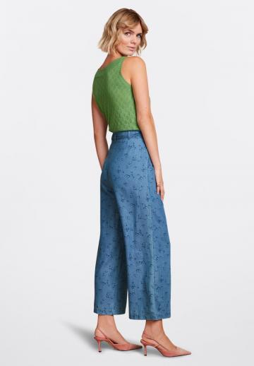 Пуловер без рукавов