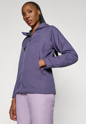 Спортивная куртка