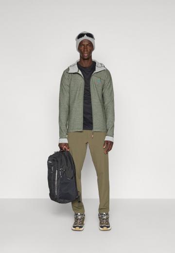 Спортивная кофта