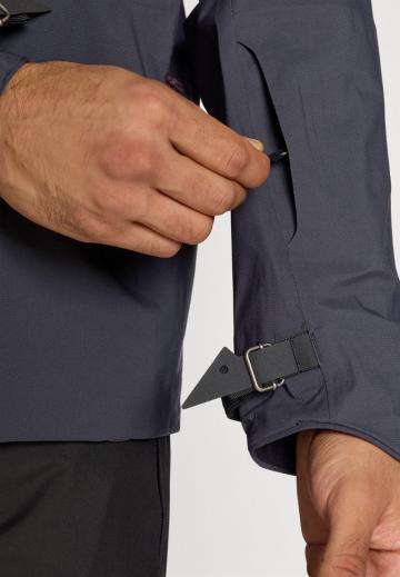 Сноубордическая куртка