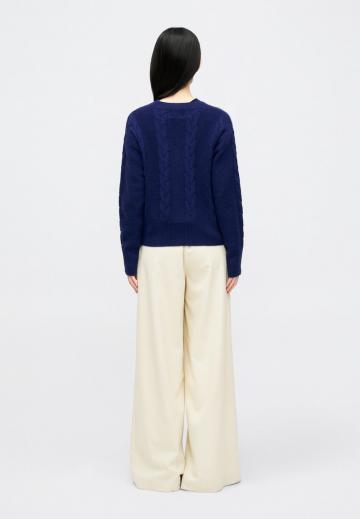 Жаккардовая вязаная кофта