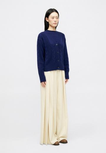 Жаккардовая вязаная кофта