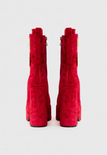 Ботинки на шнуровке