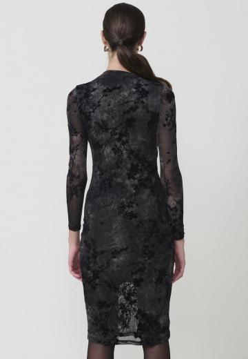 Платье футляр