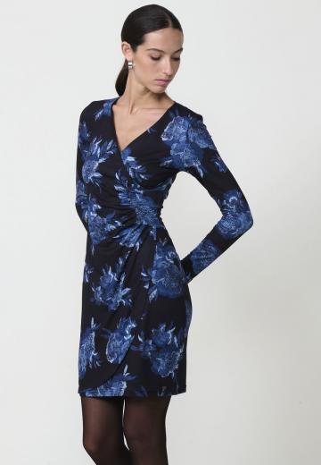 Платье футляр