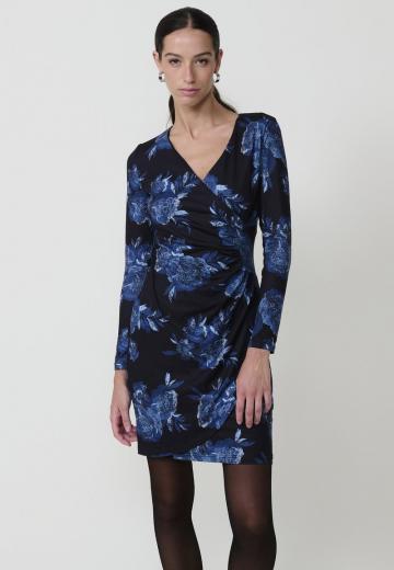 Платье футляр