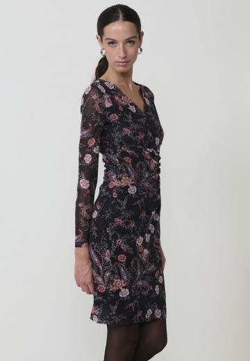 Платье футляр