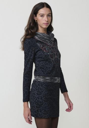 Короткое платье