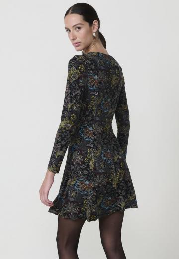 Короткое платье