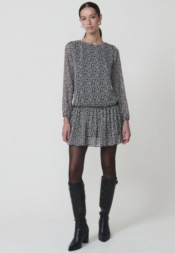 Короткое платье