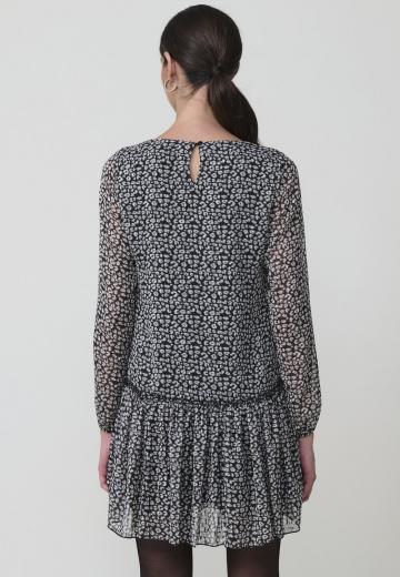 Короткое платье