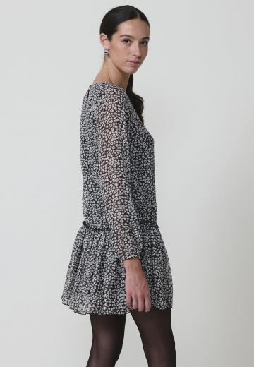 Короткое платье