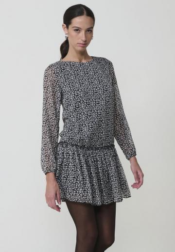 Короткое платье