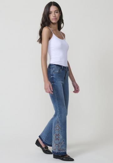 Клешеные брюки