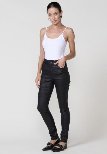 Узкие джинсы