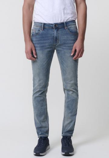 Узкие джинсы