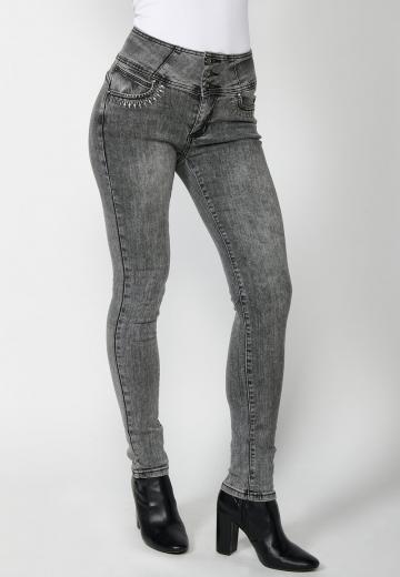 Узкие джинсы