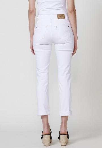 Короткие джинсы