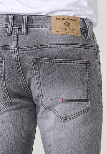 Узкие джинсы