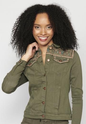 Джинсовая куртка