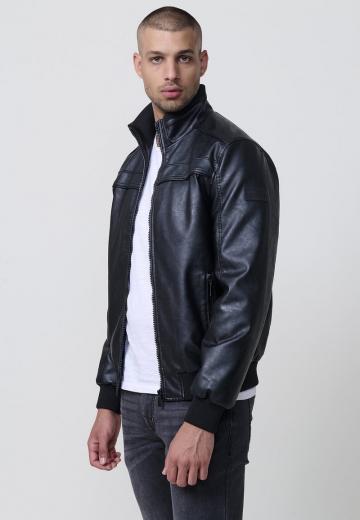 Куртка бомбер